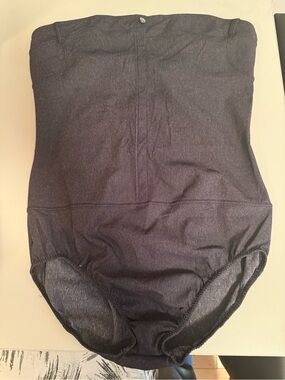 CHANEL Charcoal Gray Knit Top with Logo Tag size 44